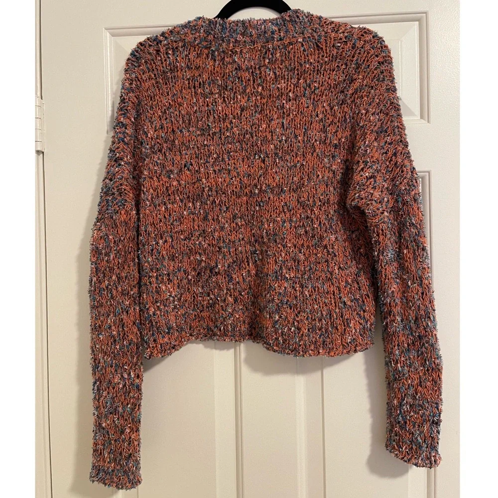 Colorful Sweater - Picture 4 of 5